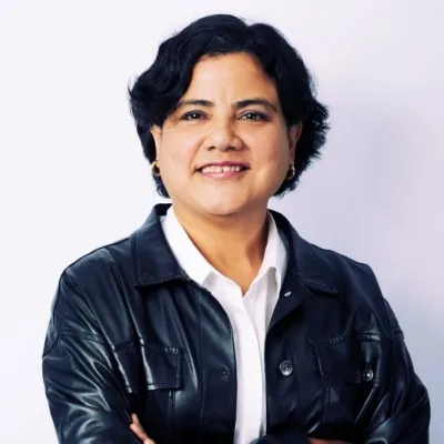 Ana Alvear